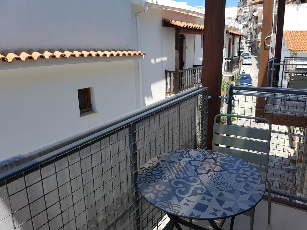 Hotel 8Kto Skiathos-Stadt Exterior foto
